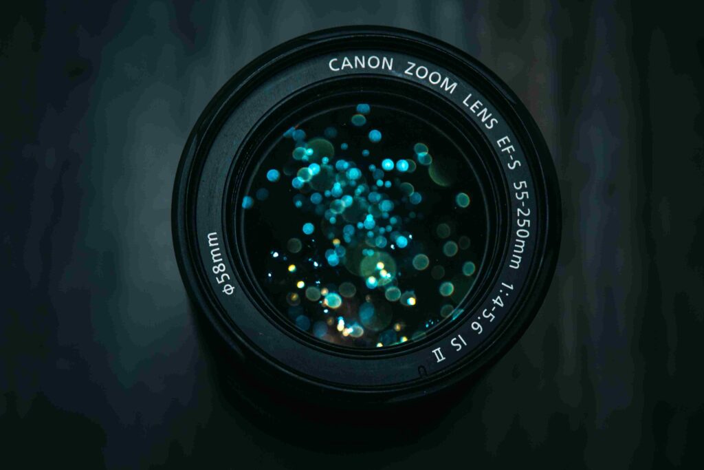 canon-zoom-lens-1